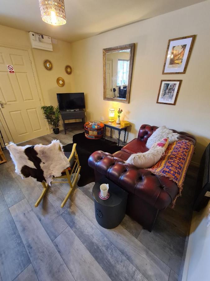 The Shambles: Boho Retreat Near Cannock Chase Rugeley Exterior photo